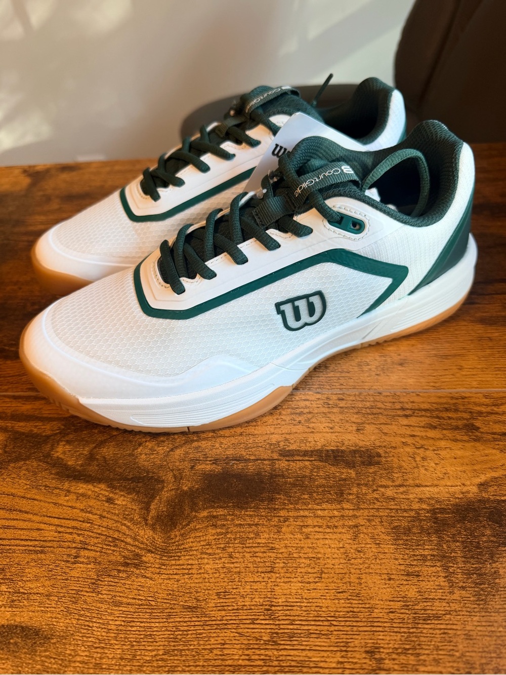 Wilson Men’s White & Dark Green Court Tennis Shoes 7M